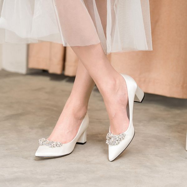 dress shoes white wedding bride shoes women pumps luxury satin pointed toe chunky heel wedding silk dress shoes bridal shoes 230822, Black
dress shoes white wedding bride shoes women pumps luxury satin pointed toe chunky heel wedding silk dress shoes bridal shoes 230822, Black