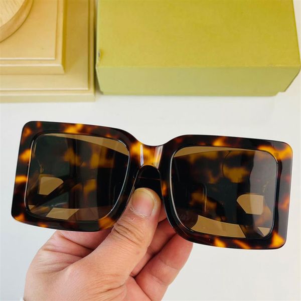 luxury brand sunglasses mens womens classic square sunglasses 4312 fashion shopping temples large letter design summer travel vaca2199, White;black
luxury brand sunglasses mens womens classic square sunglasses 4312 fashion shopping temples large letter design summer travel vaca2199, White;black