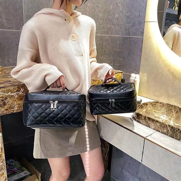 big lady black cosmetic bags fashion makeup bag women designers toiletry travel pouch ladies purses gift make up case organizer275c
big lady black cosmetic bags fashion makeup bag women designers toiletry travel pouch ladies purses gift make up case organizer275c