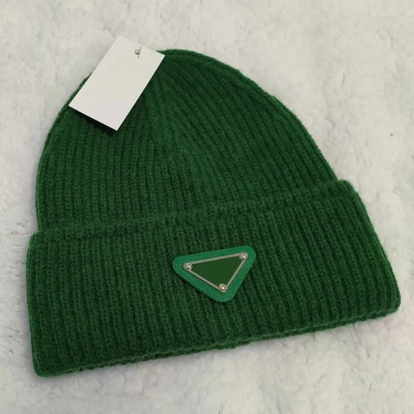 luxury designer skull caps autumn winter mens beanie hat style men and women fashion universal knitted cap autumn wool outdoor warm caps 18c, Blue;gray
luxury designer skull caps autumn winter mens beanie hat style men and women fashion universal knitted cap autumn wool outdoor warm caps 18c, Blue;gray