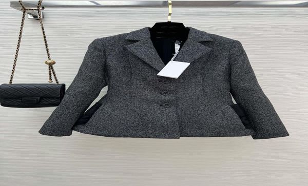 women039s jackets 2022 european designers design new wide suit coat in autumn and winter2728428, Black;brown
women039s jackets 2022 european designers design new wide suit coat in autumn and winter2728428, Black;brown