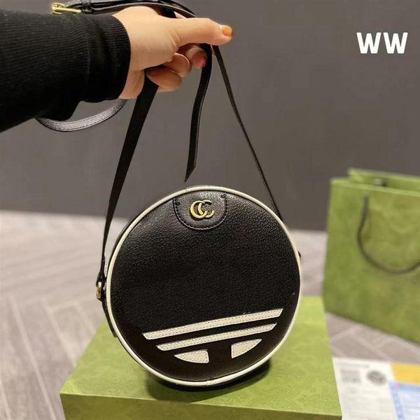 designer fanny pack round messenger bag popular style handbag houlder bags fashion letter joint bag 5a quality small wallet161w
designer fanny pack round messenger bag popular style handbag houlder bags fashion letter joint bag 5a quality small wallet161w