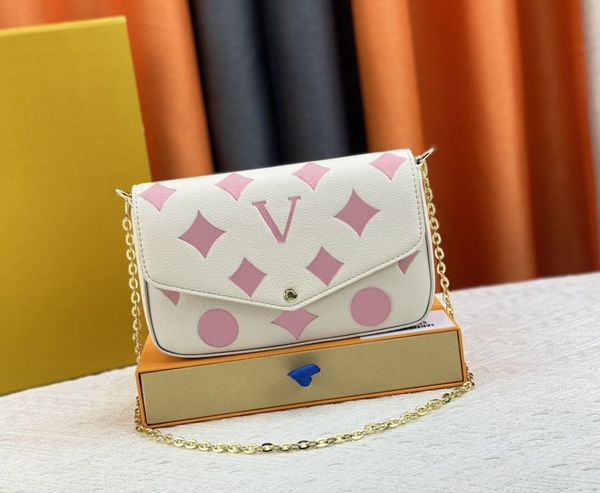 r women shoulder bag luxury pochette felicie handbags embossed flowers letters empreinte leather chain evening bags ladies mini fashion
r women shoulder bag luxury pochette felicie handbags embossed flowers letters empreinte leather chain evening bags ladies mini fashion