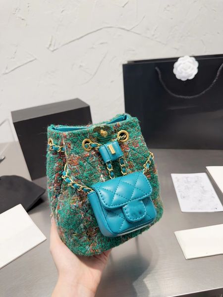 2023 new women's fashion letter double backpack designer bag high grade classic logo denim super exquisite casual versatile
2023 new women's fashion letter double backpack designer bag high grade classic logo denim super exquisite casual versatile