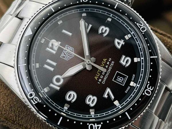 designer superclone autavia watch for men tag heur watches juo0 mechanical movement montre tag aquaracer de luxe with box, Slivery;golden
designer superclone autavia watch for men tag heur watches juo0 mechanical movement montre tag aquaracer de luxe with box, Slivery;golden