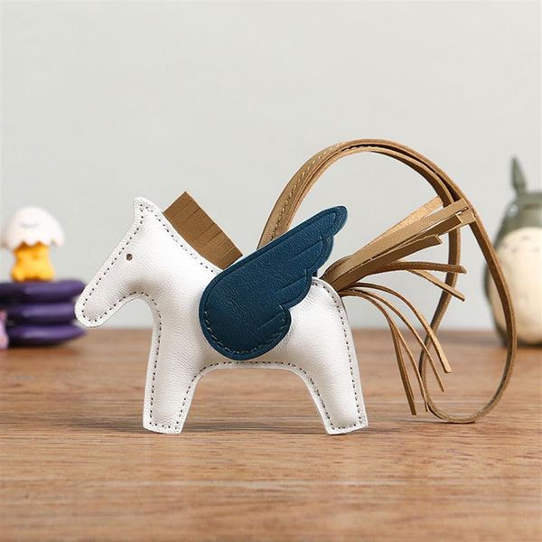 zmmode s 10cm luxury sheepskin horse keychains genuine leather charm brand new women bag ornament handmade pendant trendy accessor295o, Black
zmmode s 10cm luxury sheepskin horse keychains genuine leather charm brand new women bag ornament handmade pendant trendy accessor295o, Black
