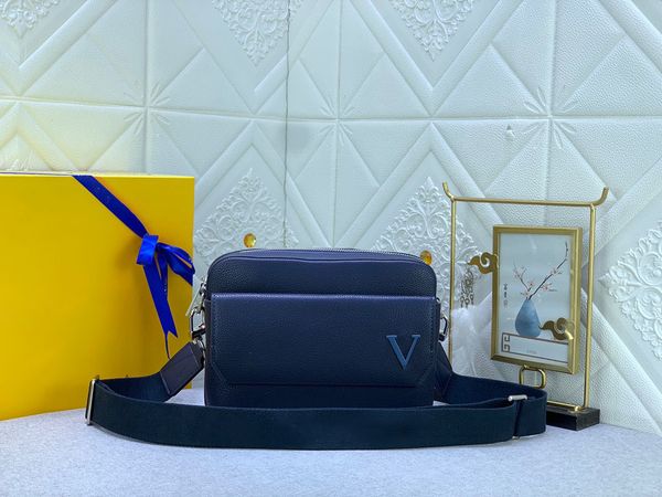 handbag designer messenger bag shoulder bag men's fastline messenger bag handbag leather fashion purse classic crossbody bag black purs
handbag designer messenger bag shoulder bag men's fastline messenger bag handbag leather fashion purse classic crossbody bag black purs