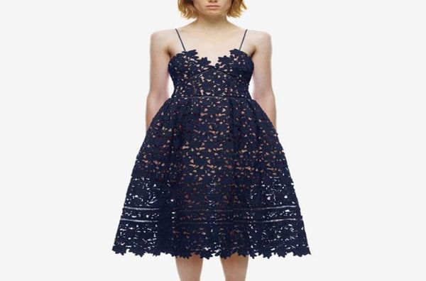 selfportrait runway dress 2021 summer women hollow out flower lace spaghetti strap v neck sleeveless party casual dresses2001481, Black;gray
selfportrait runway dress 2021 summer women hollow out flower lace spaghetti strap v neck sleeveless party casual dresses2001481, Black;gray