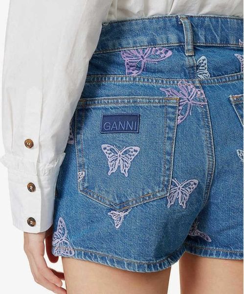 23ss gannis women designer casual jeans classic embroidered high waisted slim versatile fashion cotton wide-legged straight denim shorts, White;black
23ss gannis women designer casual jeans classic embroidered high waisted slim versatile fashion cotton wide-legged straight denim shorts, White;black