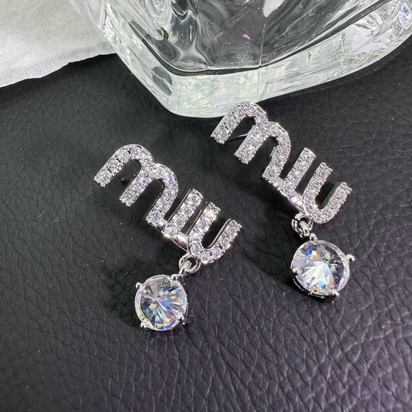 r miumiu earrings fashion customized letter inlaid diamonds exquisite princess temperament light luxury high grade earrings gift jewelry acc, Golden
r miumiu earrings fashion customized letter inlaid diamonds exquisite princess temperament light luxury high grade earrings gift jewelry acc, Golden