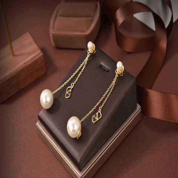 r valentino earrings fashion v letter inlaid diamond pearl for women small and sweet mini versatile french premium earrings gifts accessorie, Golden;silver
r valentino earrings fashion v letter inlaid diamond pearl for women small and sweet mini versatile french premium earrings gifts accessorie, Golden;silver