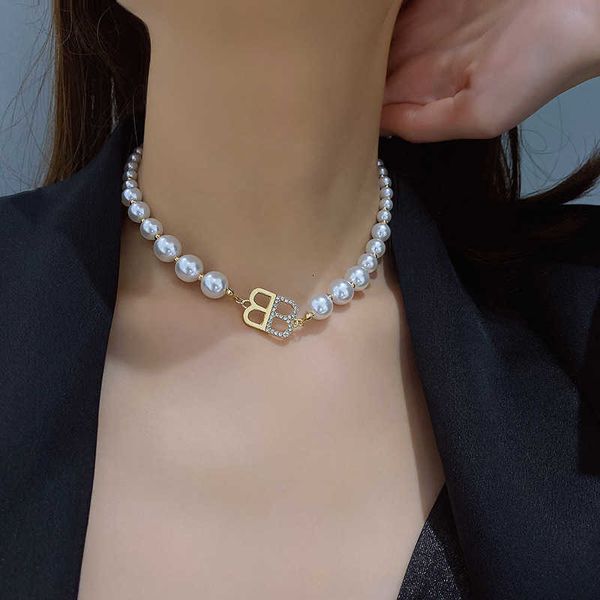 fashion designer double b elegant and pearl necklace 2023 new letter collar chain with japanese korean design sense mesh red neckchain, Silver
fashion designer double b elegant and pearl necklace 2023 new letter collar chain with japanese korean design sense mesh red neckchain, Silver