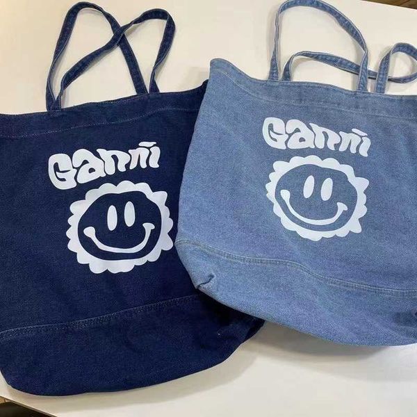2023ss gannis designer cowboy tote bag one shoulder outdoor portable large capacity shopping bag fashion satchel totes bags
2023ss gannis designer cowboy tote bag one shoulder outdoor portable large capacity shopping bag fashion satchel totes bags