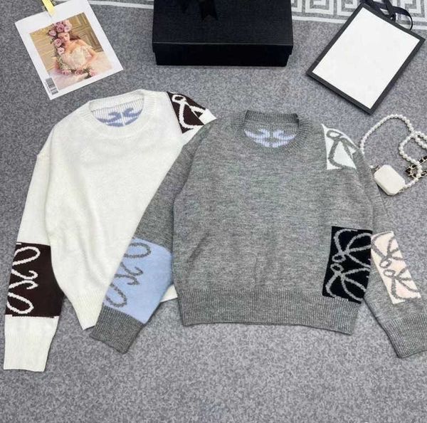 23ss new knitted sweater designer knitted autumn letter jacquard pullover shirt age reduction color retro round neck long sleeve knitted shi, White;black
23ss new knitted sweater designer knitted autumn letter jacquard pullover shirt age reduction color retro round neck long sleeve knitted shi, White;black