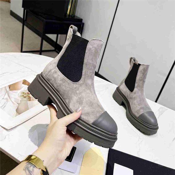 luxury design boots 2023 channel fashion women retro decoration winter warm snow non slip high heel martin knight tassel casual socks boots, Black
luxury design boots 2023 channel fashion women retro decoration winter warm snow non slip high heel martin knight tassel casual socks boots, Black
