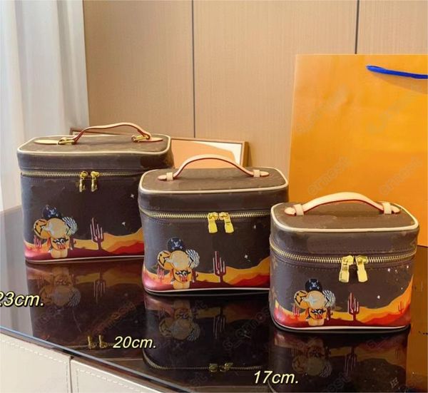 designer bag toiletry bag luxury cosmetic bag leather handbag capacity bag toilet pouch women beauty makeup case
designer bag toiletry bag luxury cosmetic bag leather handbag capacity bag toilet pouch women beauty makeup case