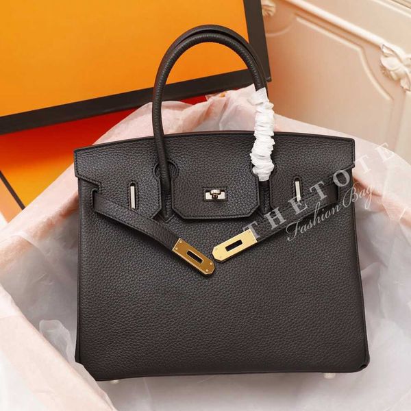 luxurys designers bags genuine leather women's tote crossbody fashion girl handbag shoulder bag pochette famous fashion strap
luxurys designers bags genuine leather women's tote crossbody fashion girl handbag shoulder bag pochette famous fashion strap
