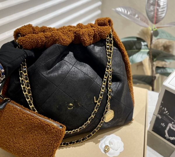 luxury designers handbag sherpa bags women tote fashiontrend shoulder clutch bags crossbody shopping bag purses letters flowers floral walle
luxury designers handbag sherpa bags women tote fashiontrend shoulder clutch bags crossbody shopping bag purses letters flowers floral walle