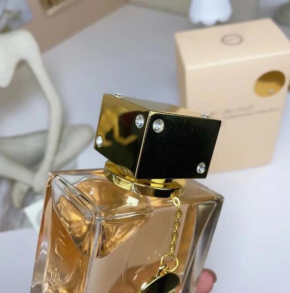 luxury designer perfume club de nuit intense man 105ml 3.8floz eau de toilette perfumes fragrance good smell long time lasting body spray fa
luxury designer perfume club de nuit intense man 105ml 3.8floz eau de toilette perfumes fragrance good smell long time lasting body spray fa