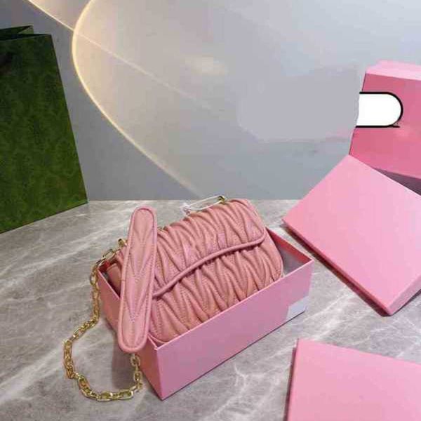 shoulder bags women crossbody messenger classic handbag with chain high capacity fashion designer leather purses lady wallet 1105
shoulder bags women crossbody messenger classic handbag with chain high capacity fashion designer leather purses lady wallet 1105