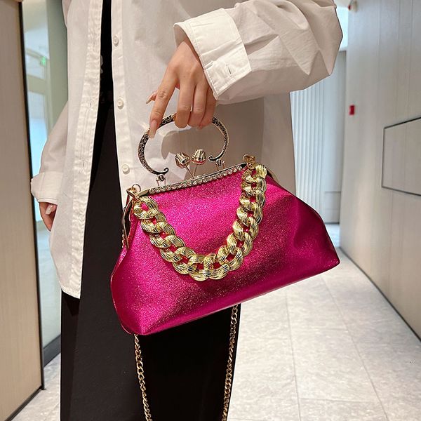 evening bags luxury women shoulder shell bag candy color leather fashion chain crossbody purse retro clip handbag satchel 230823
evening bags luxury women shoulder shell bag candy color leather fashion chain crossbody purse retro clip handbag satchel 230823