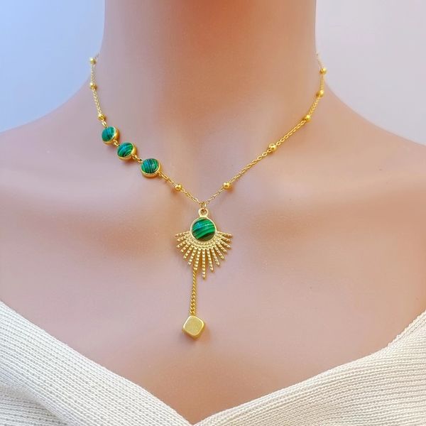 vintage tassel imitation malachite pendant chain necklace women creative jewelry, Silver
vintage tassel imitation malachite pendant chain necklace women creative jewelry, Silver