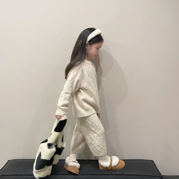 clothing sets 0 8y autumn winter kids girl korean sweater knitted pants set girls knitted wool retro twist process baby outwear 230823, White
clothing sets 0 8y autumn winter kids girl korean sweater knitted pants set girls knitted wool retro twist process baby outwear 230823, White