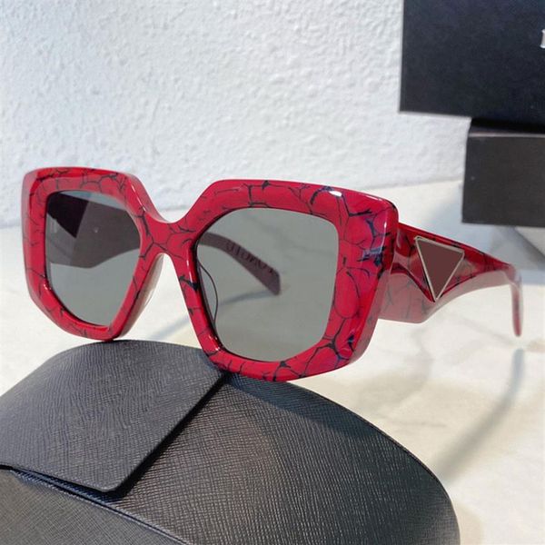 2022 new designer sunglasses opr 14zs mens or womens red fashion luxury thick frame rectangular design temple triangle graphic 742, White;black
2022 new designer sunglasses opr 14zs mens or womens red fashion luxury thick frame rectangular design temple triangle graphic 742, White;black