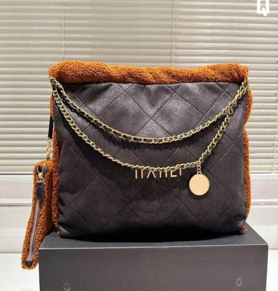 22 garbage bags lamb wool leather diamond hardware metal c buckle luxury handbag matelasse chain crossbody bag large shopping bag travel bag
22 garbage bags lamb wool leather diamond hardware metal c buckle luxury handbag matelasse chain crossbody bag large shopping bag travel bag