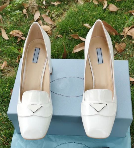 big fashion luxury dress shoes designer height nude large sole high heels with black silver wedding bottoming sh oes women's square hea
big fashion luxury dress shoes designer height nude large sole high heels with black silver wedding bottoming sh oes women's square hea