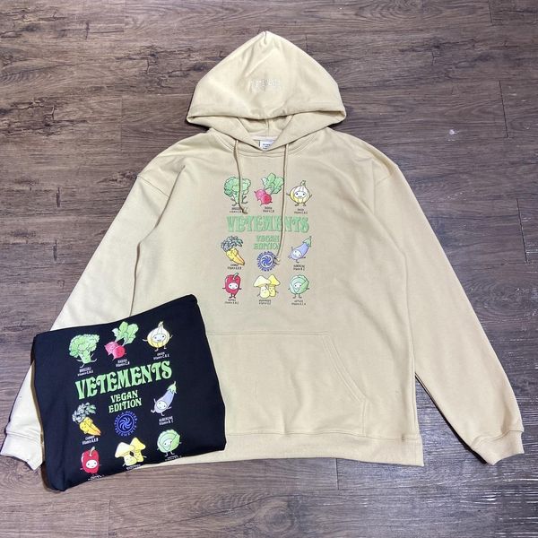 men vtm side label logo men hooded sweater oversized hooded 2023ss vegetable plant pattern printed hooded sweater loose casual casual pullov, Black
men vtm side label logo men hooded sweater oversized hooded 2023ss vegetable plant pattern printed hooded sweater loose casual casual pullov, Black