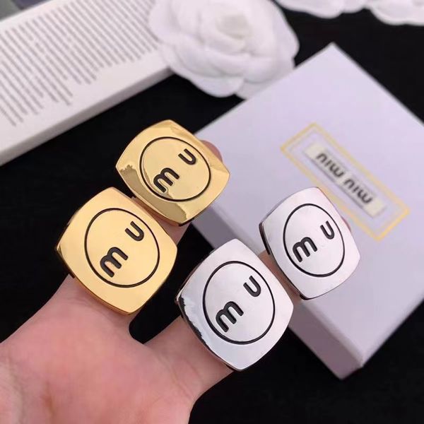 miumiu net red popular white square earrings, s925 silver letter new trend 2023, Golden
miumiu net red popular white square earrings, s925 silver letter new trend 2023, Golden