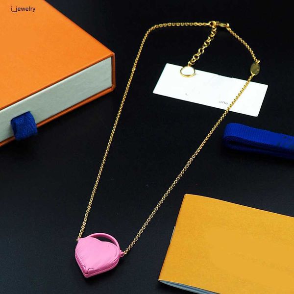 classic necklace for women jewelry fashion heart shaped bag pendant necklace including box preferred gift, Silver
classic necklace for women jewelry fashion heart shaped bag pendant necklace including box preferred gift, Silver