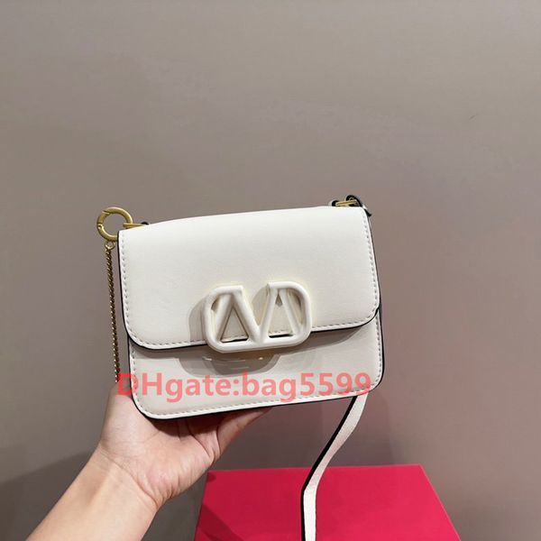 2023 new arrival designer chain shoulder bag diamond large v letter women elegance evening bags all-match luxury messenger bags fashion cros
2023 new arrival designer chain shoulder bag diamond large v letter women elegance evening bags all-match luxury messenger bags fashion cros