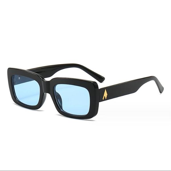 fashion assured sunglasses for women ocean blue luxury glasses wholesale sunshade sun protection chameleon, White;black
fashion assured sunglasses for women ocean blue luxury glasses wholesale sunshade sun protection chameleon, White;black