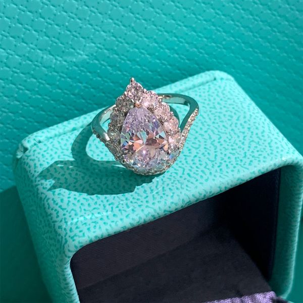 luxury fashion rings designer golden ring for women weddin g jewelry versatile style very nice size 6-10, Golden;silver
luxury fashion rings designer golden ring for women weddin g jewelry versatile style very nice size 6-10, Golden;silver