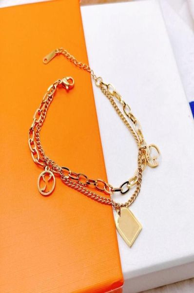 bracelets gold love v necklace fashion jewelrys wristband plated letter simple classic designer pendant charm heart luxury pendant2998240, Golden;silver
bracelets gold love v necklace fashion jewelrys wristband plated letter simple classic designer pendant charm heart luxury pendant2998240, Golden;silver