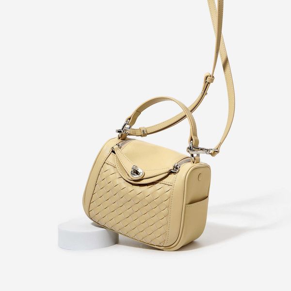 luxury designer tote bags h ermes lindss online store small design woven bag 2023 new handbag advanced pillow fashion casual versatile handh
luxury designer tote bags h ermes lindss online store small design woven bag 2023 new handbag advanced pillow fashion casual versatile handh