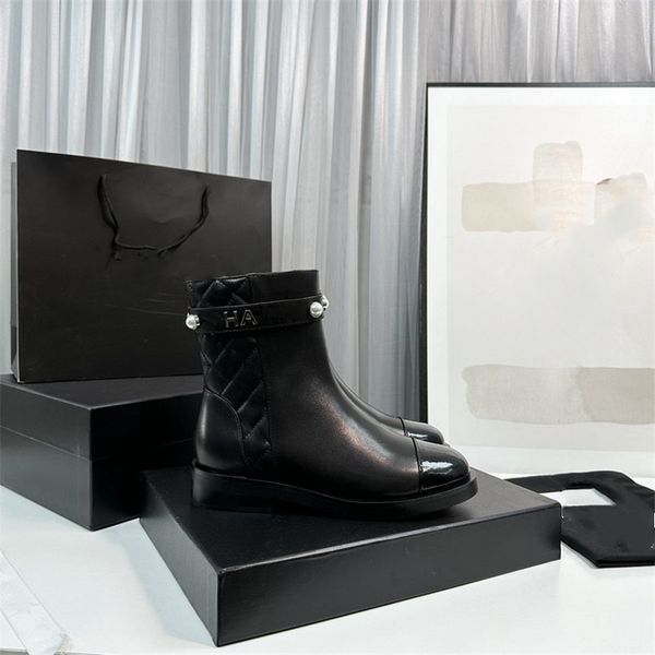 luxury design boots 2023 channel fashionable women business work decoration anti slip knight boots martin boots casual sock boots 05-06, Black
luxury design boots 2023 channel fashionable women business work decoration anti slip knight boots martin boots casual sock boots 05-06, Black