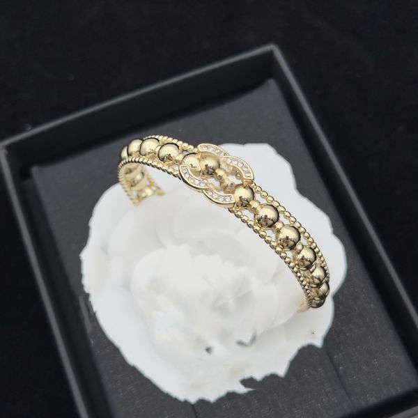 niche design high-end sense classics charm bracelets crystal channel fashion luxury simple versatile copper bracelet ccity gifts for women k, Golden;silver
niche design high-end sense classics charm bracelets crystal channel fashion luxury simple versatile copper bracelet ccity gifts for women k, Golden;silver
