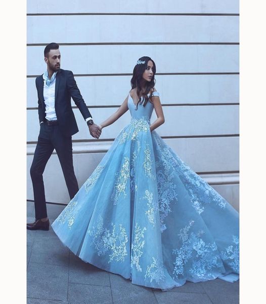 pocket design lace applique ball gown quinceanera dresses modest dubai arabic offshoulder luxury train princess occasion evening 7712450, Blue;red
pocket design lace applique ball gown quinceanera dresses modest dubai arabic offshoulder luxury train princess occasion evening 7712450, Blue;red
