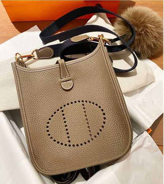 original designer bag hollow leather bags tote lychee h 2023 evelyn grain bucket head layer cow women's one shoulder cross body 17cm wi
original designer bag hollow leather bags tote lychee h 2023 evelyn grain bucket head layer cow women's one shoulder cross body 17cm wi