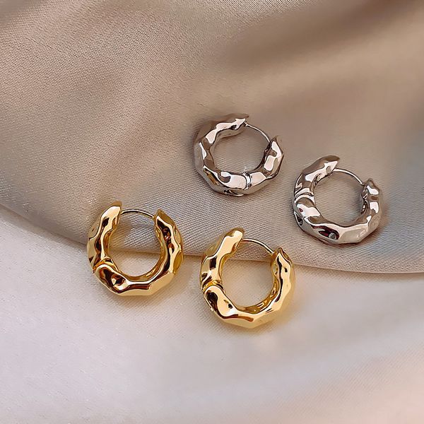 stud vintage cool thick metal exaggeration hoops earrings irregular wave concise geometry for women girl hiphop jewelry 230823, Golden;silver
stud vintage cool thick metal exaggeration hoops earrings irregular wave concise geometry for women girl hiphop jewelry 230823, Golden;silver