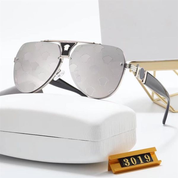 womens designer sunglasses luxurys polarized sun glasses fashion ladies mens classic sunglass luxury driver medusa sunglasses 2211230v, White;black
womens designer sunglasses luxurys polarized sun glasses fashion ladies mens classic sunglass luxury driver medusa sunglasses 2211230v, White;black