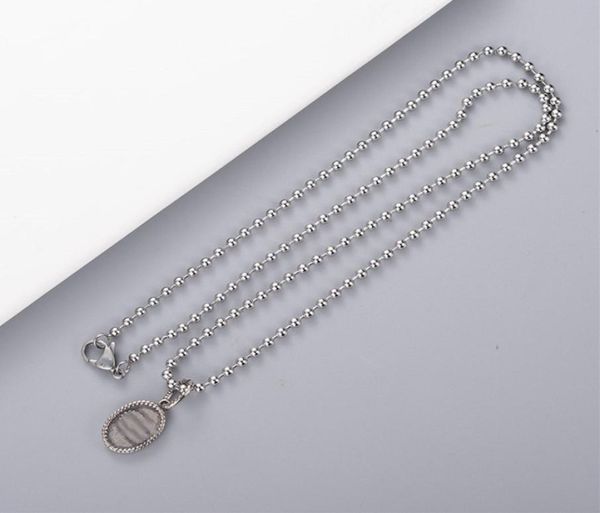 fashion couple chain necklace creative pattern retro chain necklace 925 silver plated material pendant jewelry supply3097924
fashion couple chain necklace creative pattern retro chain necklace 925 silver plated material pendant jewelry supply3097924