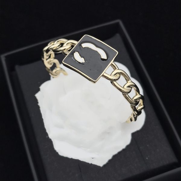 niche design high-end sense charm bracelets crystal channel fashion luxury simple versatile copper bracelet ccity gifts for women kx15, Golden;silver
niche design high-end sense charm bracelets crystal channel fashion luxury simple versatile copper bracelet ccity gifts for women kx15, Golden;silver