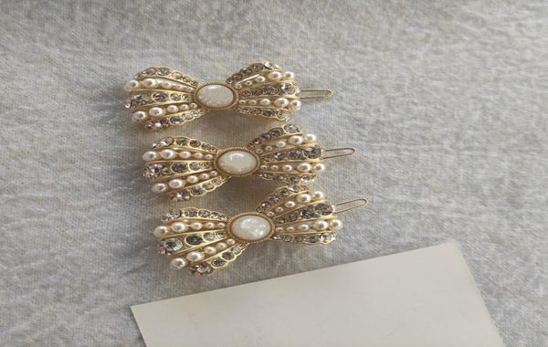 fashion metal hair clips c classic rhinestone pearls letters design hairpins accessories with paper card2702286, Golden;silver
fashion metal hair clips c classic rhinestone pearls letters design hairpins accessories with paper card2702286, Golden;silver