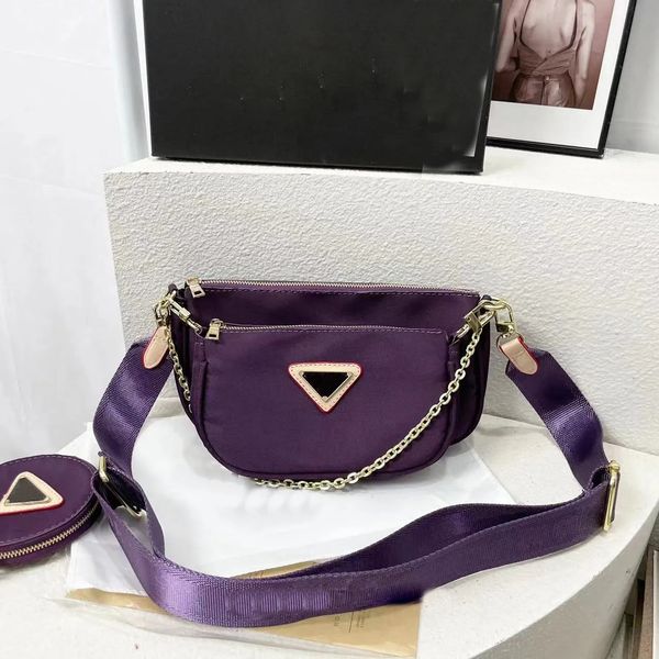 designer bag luxury shoulder bag metal buckle bag women letter crossbody bags with small purse fashion bags ladies handbag very good, Black;red
designer bag luxury shoulder bag metal buckle bag women letter crossbody bags with small purse fashion bags ladies handbag very good, Black;red
