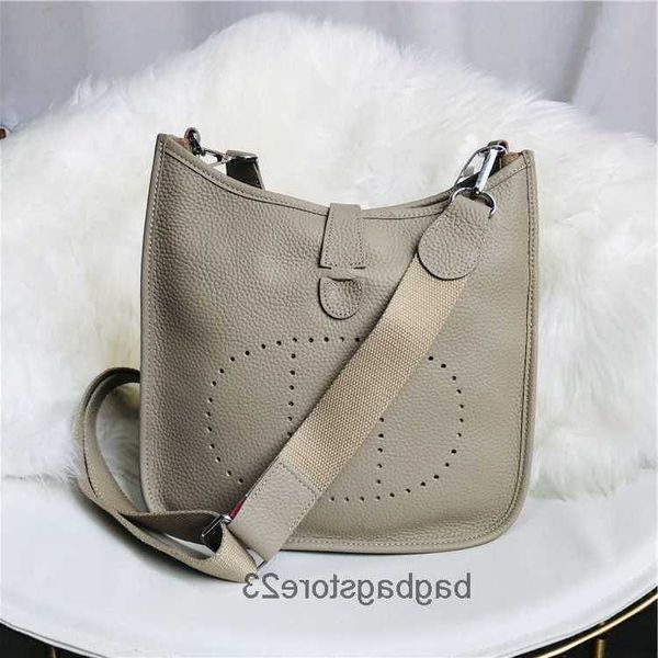 original evelyn perforated fashion with tote bag women's classic cut-out h leather purse bags l0hg 39u0
original evelyn perforated fashion with tote bag women's classic cut-out h leather purse bags l0hg 39u0