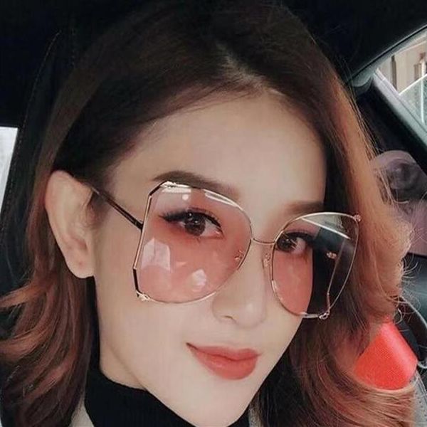 luxury- quality luxury 0252 sunglasses women brand designer popular fashion big hollow frame summer style uv protection lens come 298o, White;black
luxury- quality luxury 0252 sunglasses women brand designer popular fashion big hollow frame summer style uv protection lens come 298o, White;black
